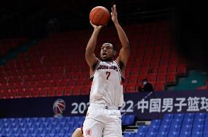 高效！祝铭震10投7中贡献20分3板2助2帽