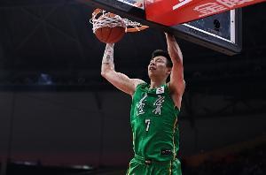 🛫直接起飞！张镇麟上半场16投10中砍下22分4篮板