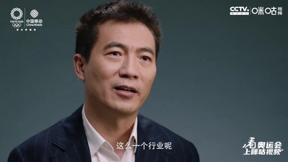 黄健翔：在中国选择足球的都是勇士