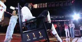 Woj：在安德森怒骂“闭上你的嘴娘炮！”后 戈贝尔出了拳