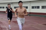 💪肌肉线条清晰！刘晓宇：早上5:30的田径场 3200✅